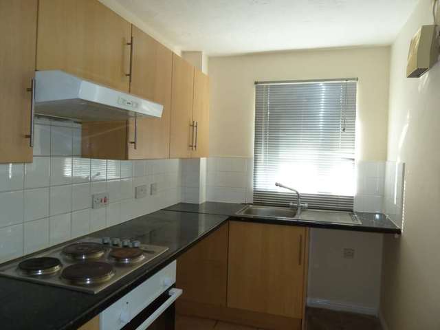  Image of 2 Bedroom Flat to rent at Blessing Way  Barking, IG11 0XH