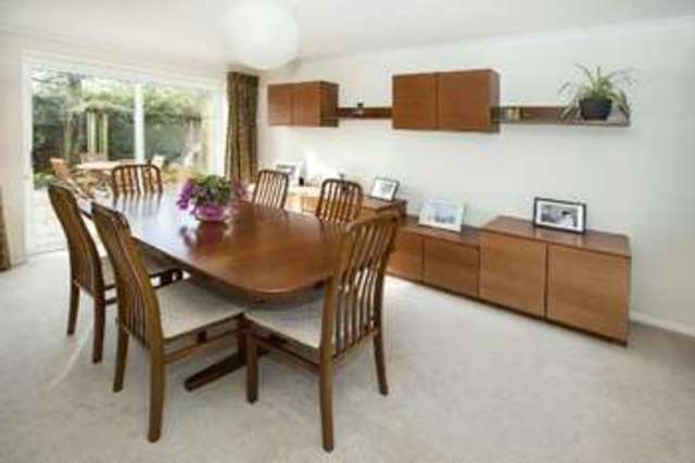  Image of 5 Bedroom Detached for sale at Brean Walk  Reading, RG6 5XD