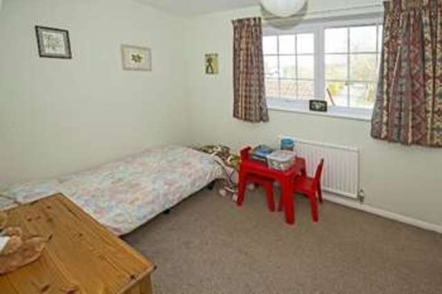  Image of 5 Bedroom Detached for sale at Brean Walk  Reading, RG6 5XD