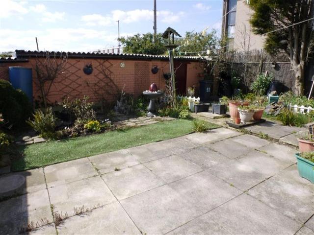  Image of 3 Bedroom End of Terrace for sale at Bramley  Kirkstall, LS13 2RU
