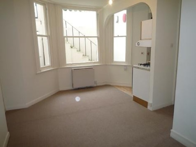  Image of Flat to rent at 92a Buckingham Road  Brighton, BN1 3RB