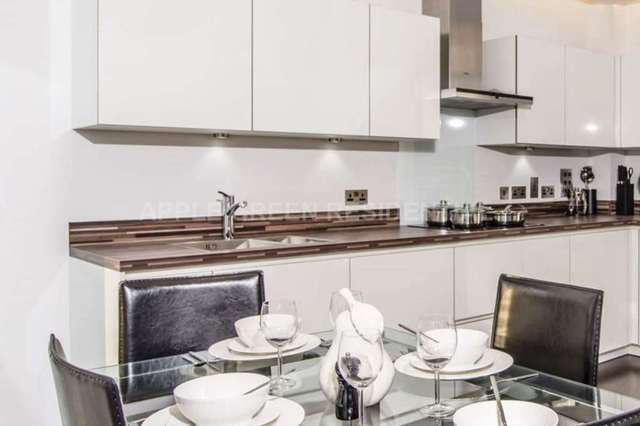  Image of 2 Bedroom Apartment to rent at Camden Road Camden Town London, NW1 9LR