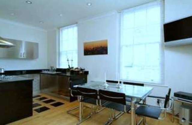  Image of 2 Bedroom Flat to rent at Cranley Place South Kensington London, SW7 3AE