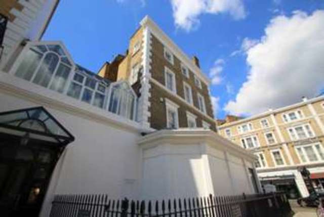  Image of 2 Bedroom Flat to rent at Cranley Place South Kensington London, SW7 3AE