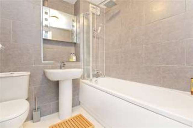  Image of 2 Bedroom Flat for sale at Cremer Street London Haggerston, E2 8HR