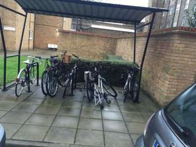  Image of 2 Bedroom Flat to rent at Dairy Farm Place  London, SE15 2NE