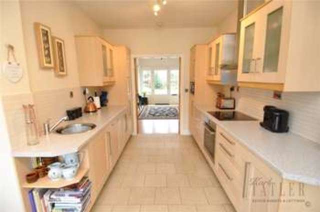  Image of 3 Bedroom Detached for sale at Burton Wirral Burton, CH64 8TJ