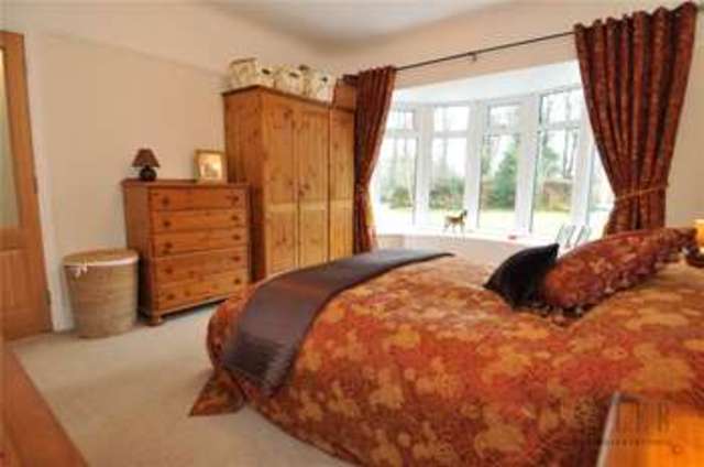  Image of 3 Bedroom Detached for sale at Burton Wirral Burton, CH64 8TJ