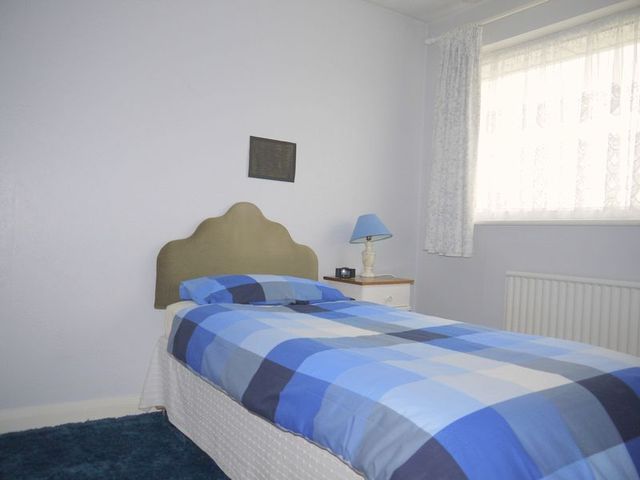  Image of 3 Bedroom Semi-Detached for sale at Mellstock Road  Aylesbury, HP21 7NU