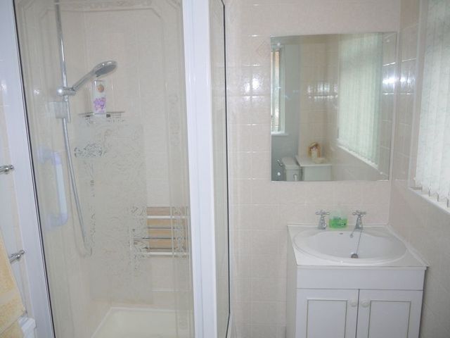  Image of 3 Bedroom Semi-Detached for sale at Mellstock Road  Aylesbury, HP21 7NU
