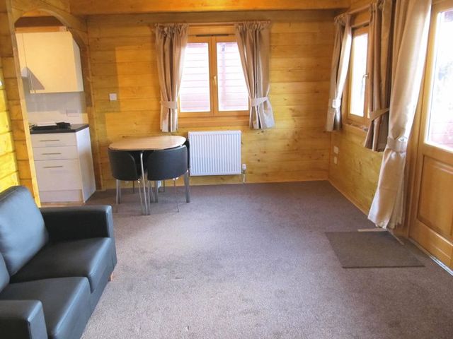  Image of 2 Bedroom Detached to rent at Evesham Road Offenham Evesham, WR11 8SA