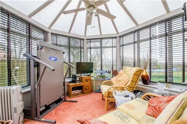  Image of 3 Bedroom Detached for sale at Comberton, CB23 7DL