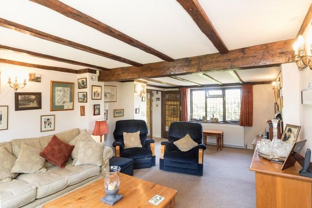  Image of 5 Bedroom Detached for sale at Burton Lane Goffs Oak Waltham Cross, EN7 6SJ