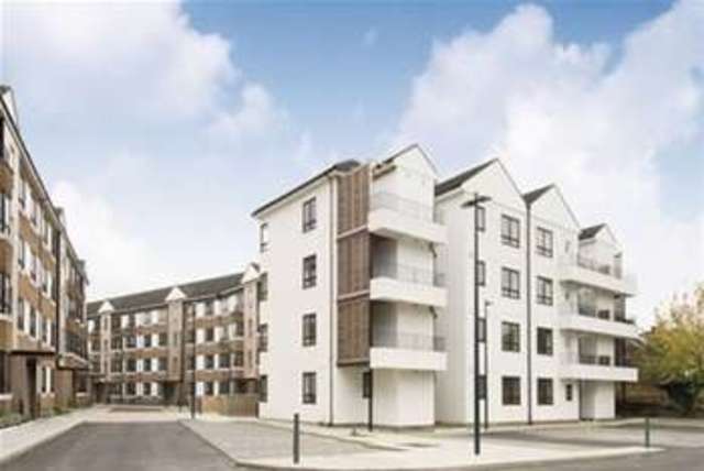  Image of 1 Bedroom Flat to rent at London, W4 3AZ