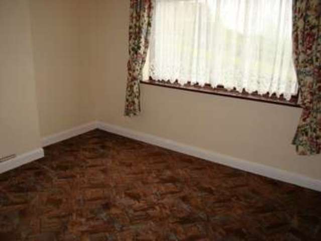  Image of 3 Bedroom Detached to rent at Knowle Hill Kimberley Nottingham, NG16 2PZ