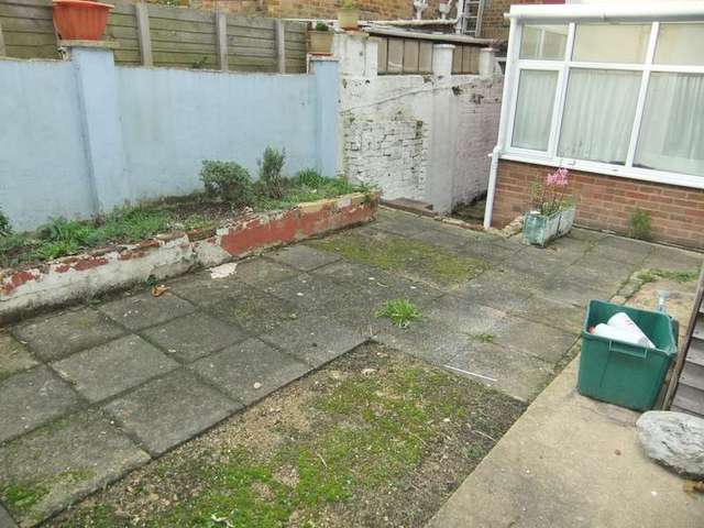  Image of 3 Bedroom Detached for sale at Eastbourne, BN21 3JL