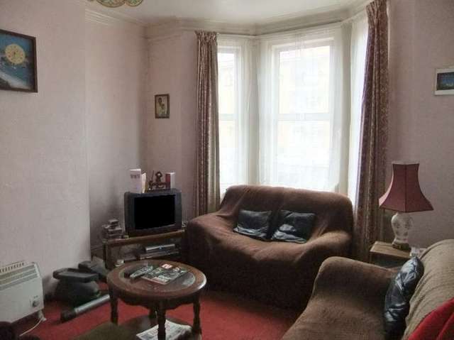  Image of 3 Bedroom Detached for sale at Eastbourne, BN21 3JL