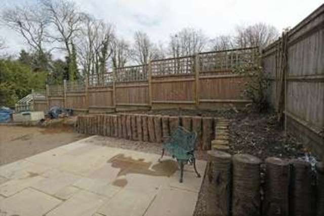  Image of 4 Bedroom Semi-Detached for sale at London Road  Crowborough, TN6 1UT