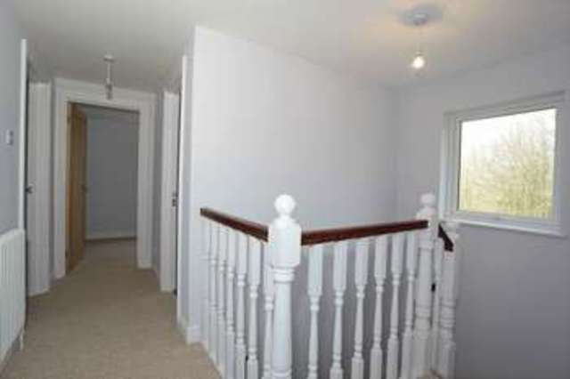  Image of 4 Bedroom Semi-Detached for sale at London Road  Crowborough, TN6 1UT