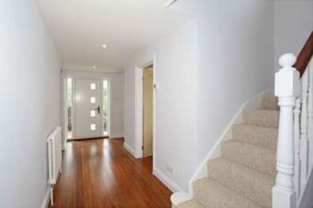  Image of 4 Bedroom Semi-Detached for sale at London Road  Crowborough, TN6 1UT