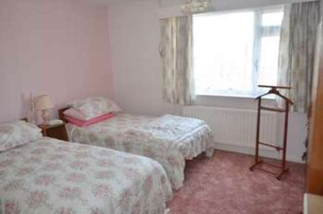  Image of 3 Bedroom Detached for sale at Messingham Road  Scunthorpe, DN17 2QX
