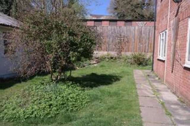  Image of 4 Bedroom Property to rent at 245 Micklefield Road  High Wycombe, HP13 7HU