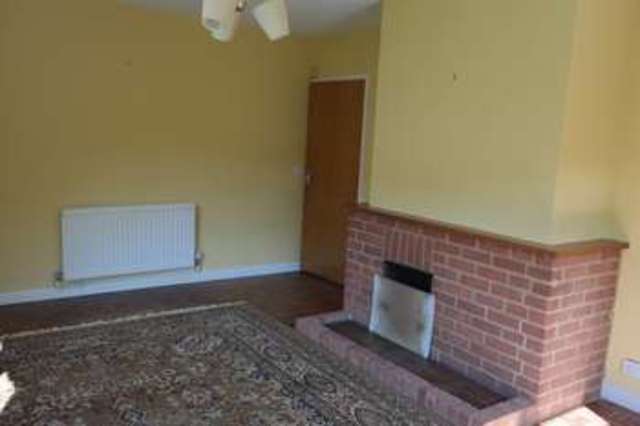  Image of 4 Bedroom Property to rent at 245 Micklefield Road  High Wycombe, HP13 7HU