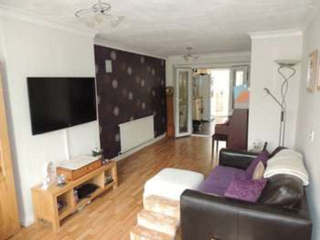  Image of 3 Bedroom Semi-Detached for sale at Milton Grove Bletchley Milton Keynes, MK3 5BH