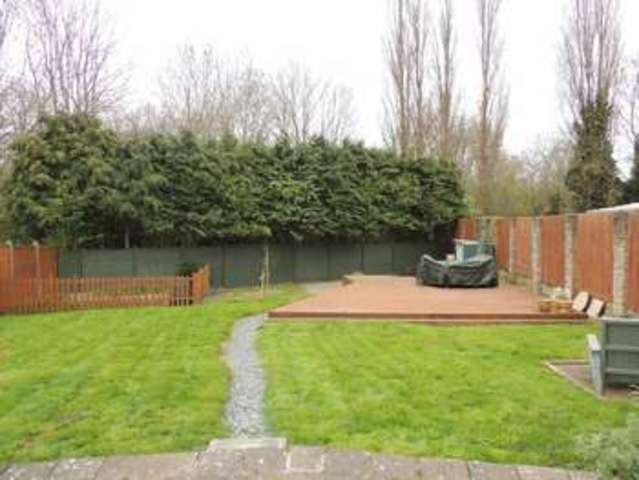  Image of 3 Bedroom Semi-Detached for sale at Milton Grove Bletchley Milton Keynes, MK3 5BH