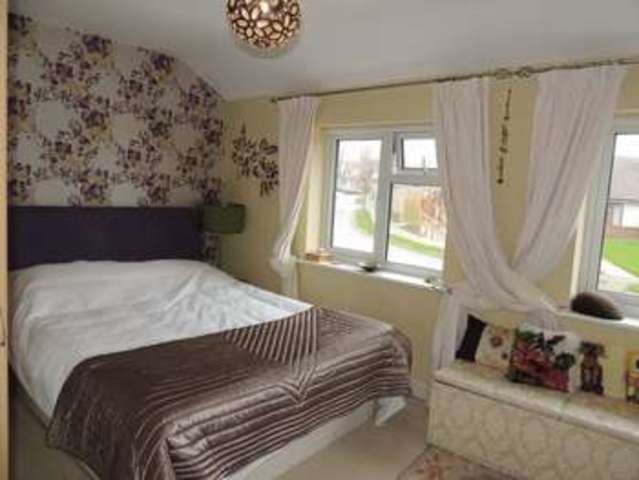  Image of 3 Bedroom Semi-Detached for sale at Milton Grove Bletchley Milton Keynes, MK3 5BH