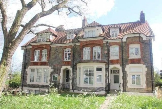  Image of Studio to rent at Mount View Road  Finsbury Park, N4 4SL