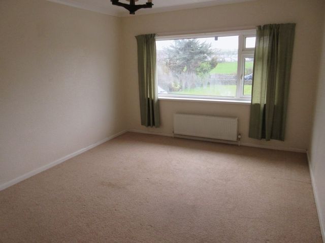  Image of 4 Bedroom Detached to rent at Bull Bay Road  Amlwch, LL68 9EA