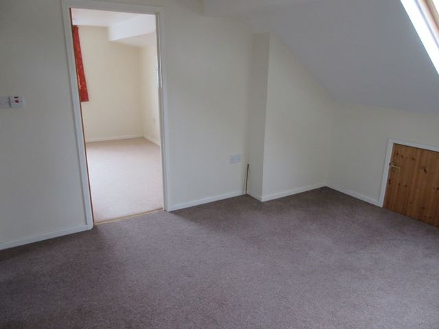  Image of 4 Bedroom Detached to rent at Bull Bay Road  Amlwch, LL68 9EA