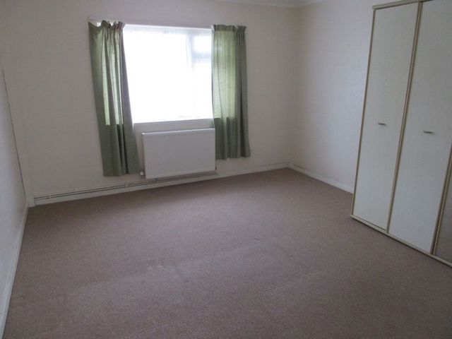 Image of 4 Bedroom Detached to rent at Bull Bay Road  Amlwch, LL68 9EA