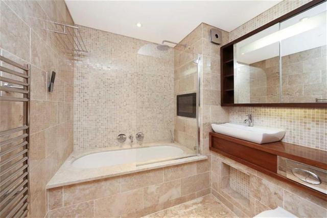  Image of 2 Bedroom Flat to rent at 215-219 Baker Street Marylebone Marylebone, NW1 6XE