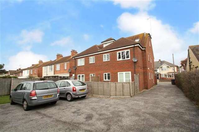  Image of 2 Bedroom Flat for sale at Broadwater, BN14 7EE