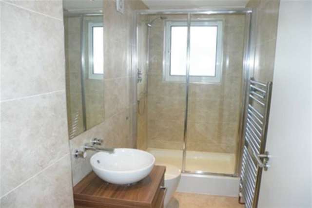  Image of 1 Bedroom Flat to rent at Portland, DT5 1FB