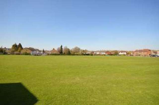  Image of 2 Bedroom Detached for sale at Portland Ride  Houghton Regis, LU5 5FP