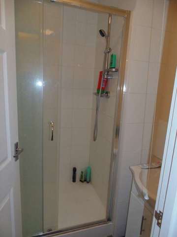  Image of House Share to rent at Queens Road  Reading, RG1 4AU