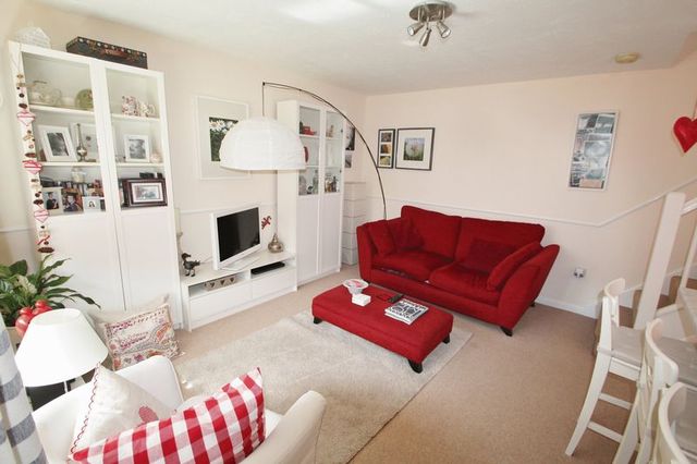  Image of 1 Bedroom Terraced to rent at Railton Jones Close Stoke Gifford BRISTOL, BS34 8XY