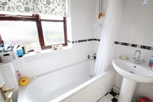  Image of 1 Bedroom Terraced to rent at Railton Jones Close Stoke Gifford BRISTOL, BS34 8XY