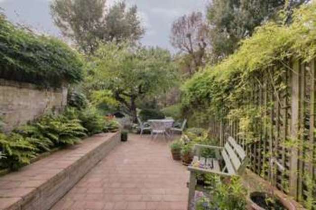 Image of 4 Bedroom Semi-Detached for sale at Red Lion Lane  Shooters Hill, SE18 4LE