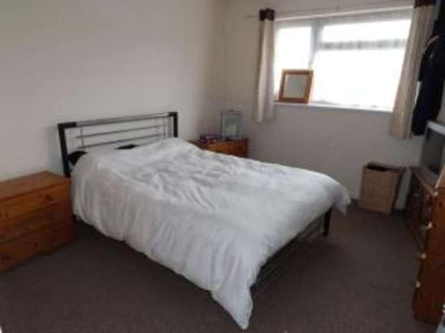  Image of 3 Bedroom End of Terrace for sale at Leicester Leicestershire Glenfield, LE3 6PQ