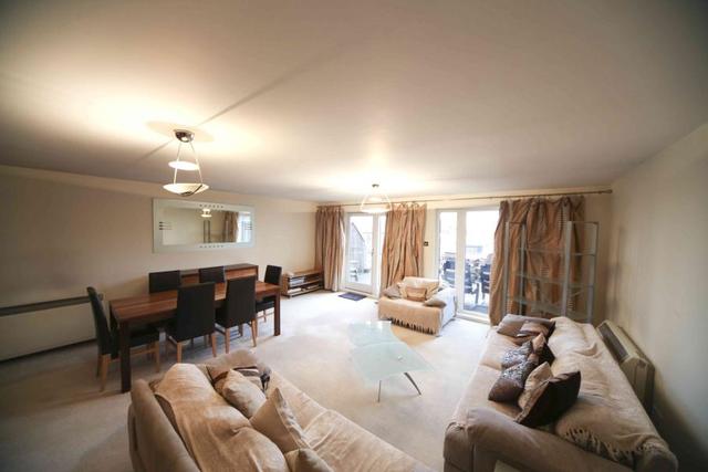  Image of 3 Bedroom Flat to rent at Birmingham, B1 1RB