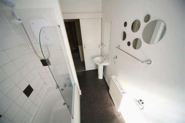  Image of 2 Bedroom Terraced for sale at SCHOOL STREET CRAWSHAWBOOTH ROSSENDALE, BB4 8BN