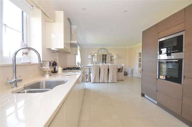  Image of 5 Bedroom Detached for sale at Purley Surrey Purley, CR8 3DF