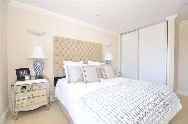  Image of 5 Bedroom Detached for sale at Purley Surrey Purley, CR8 3DF