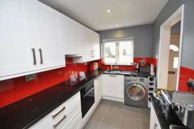 Image of 2 Bedroom Terraced to rent at Spruce Drive  Lightwater, GU18 5YU