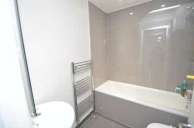  Image of 2 Bedroom Terraced to rent at Spruce Drive  Lightwater, GU18 5YU