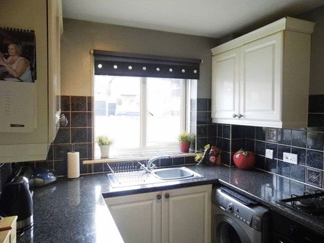  Image of 1 Bedroom Terraced for sale at Stafford Road Waddon CROYDON, CR0 4NL